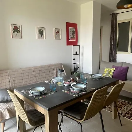 Swallow Nest Apartament *